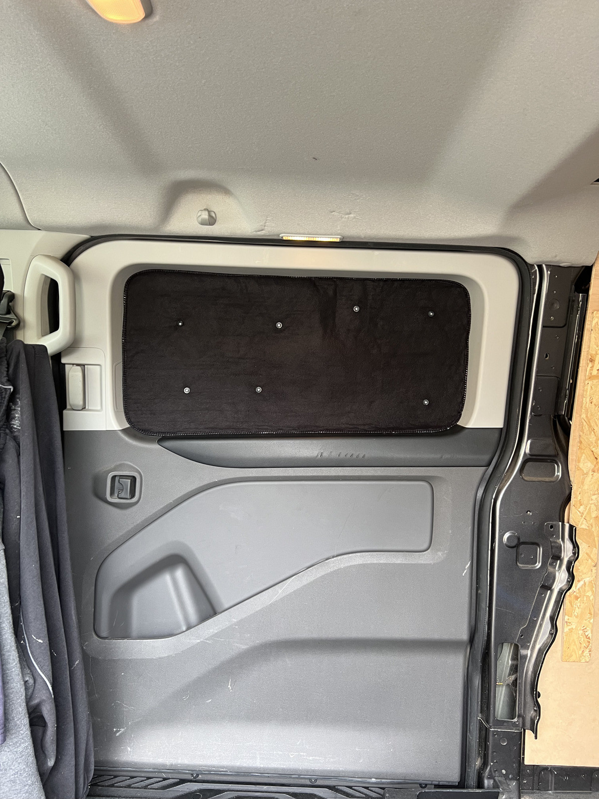 Ford Transit custom thermal blind for sliding door black out insulated