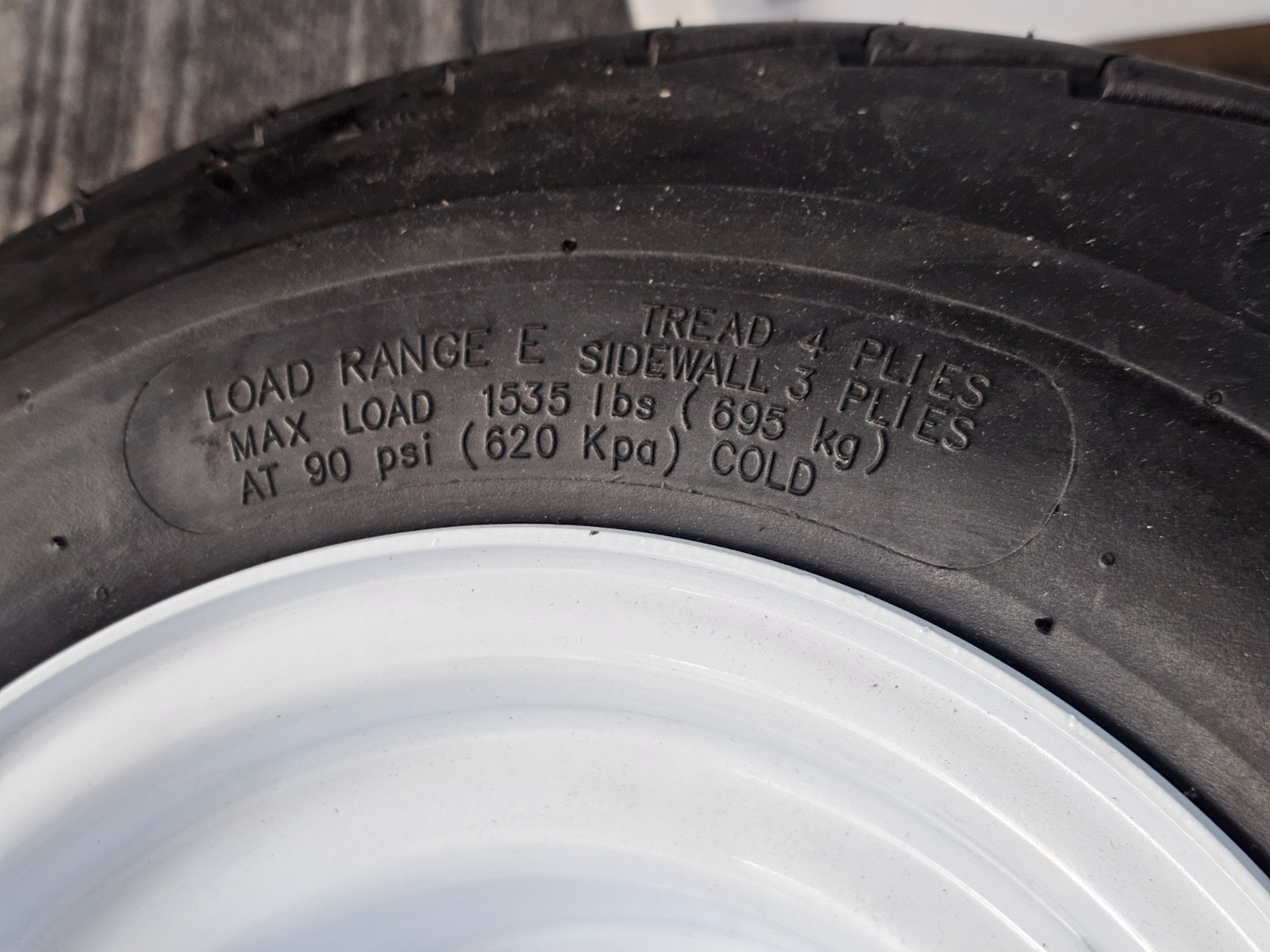 (QTY 2) WANDA Trailer Tire Assembly 20.5×8-10, 205/65-10 White Wheel Rim 5 Lugs