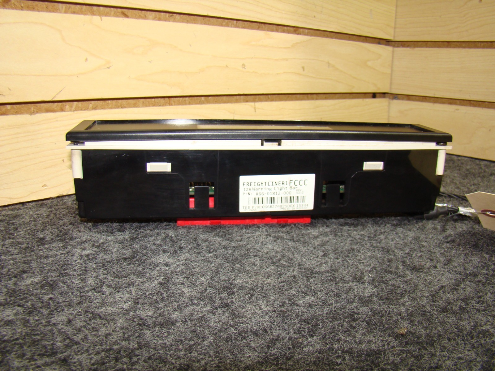 USED RV/MOTORHOME FREIGHTLINER WARNING LIGHT BAR P/N: A66-01812-000