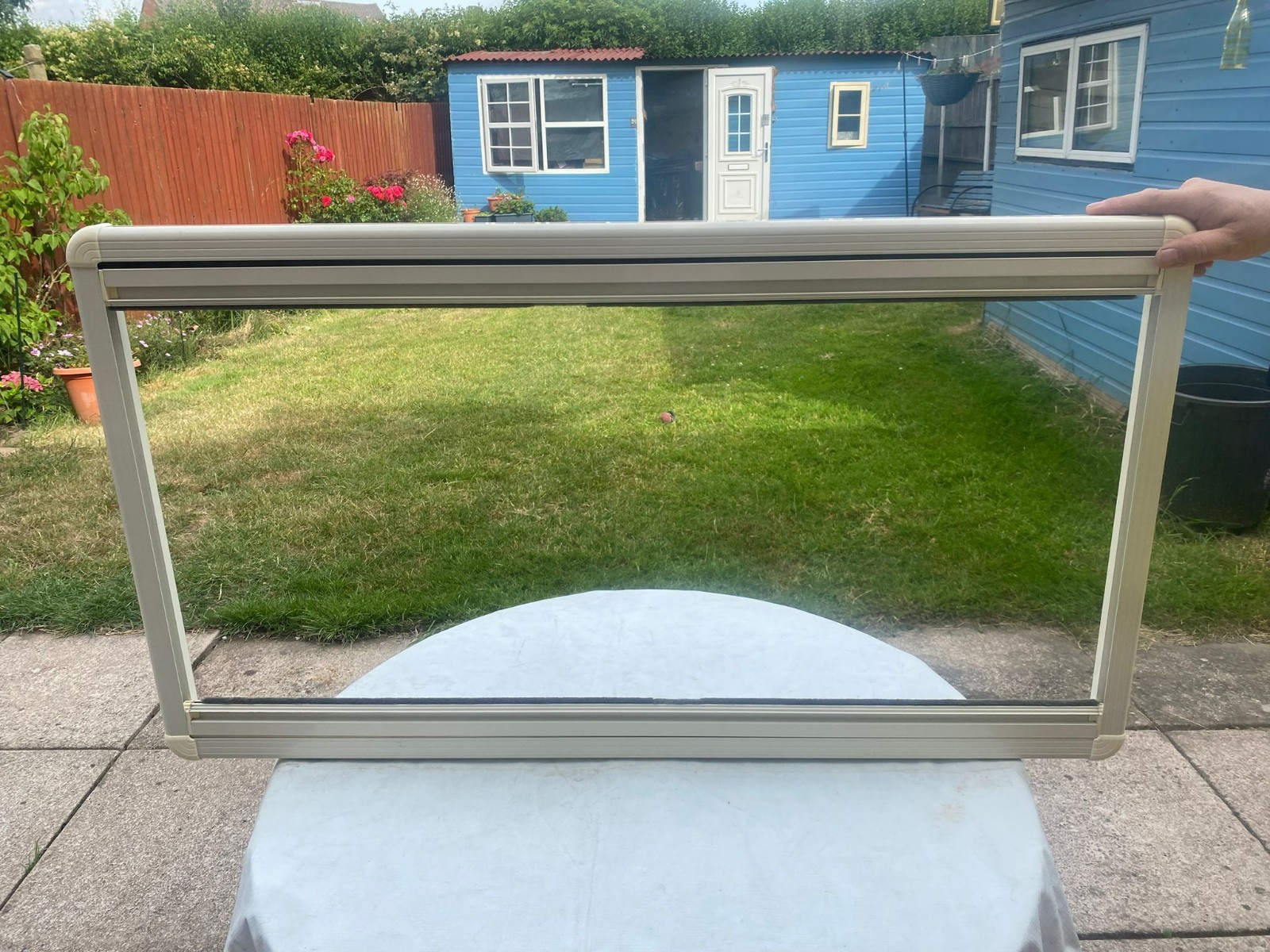960 x 500 CAMPERVAN BLIND & FLY SCREEN