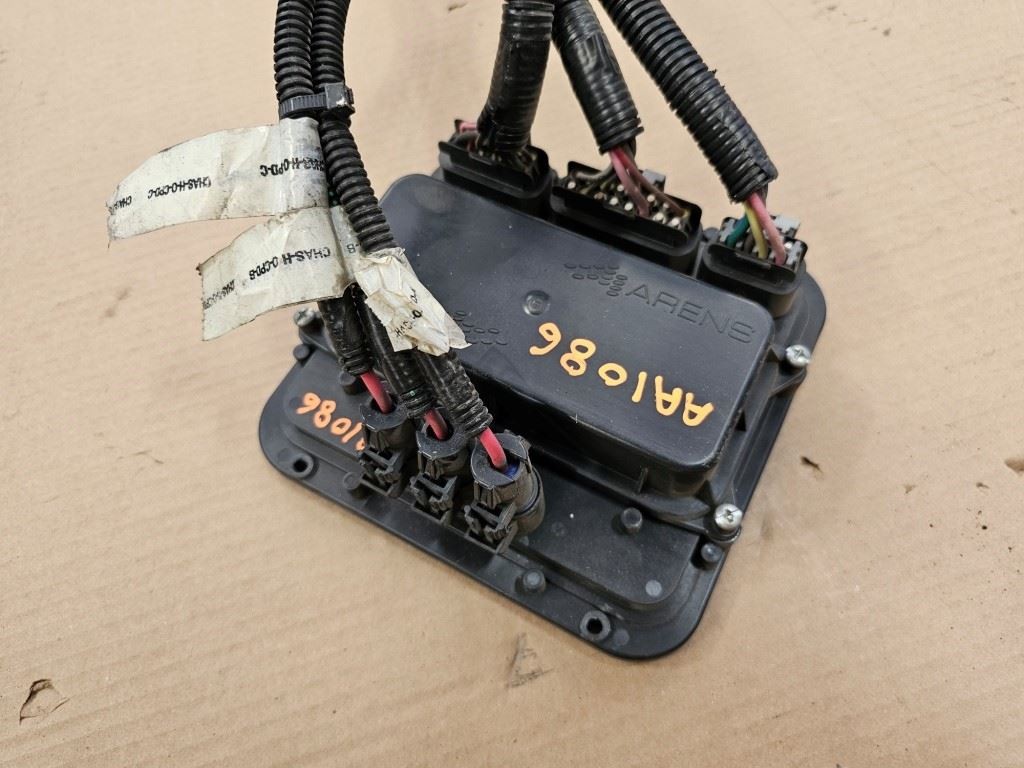 USED ARENS POWER DISTRIBUTION MODULE PDM-100-01 08 ALFA SEE YA RV Ship