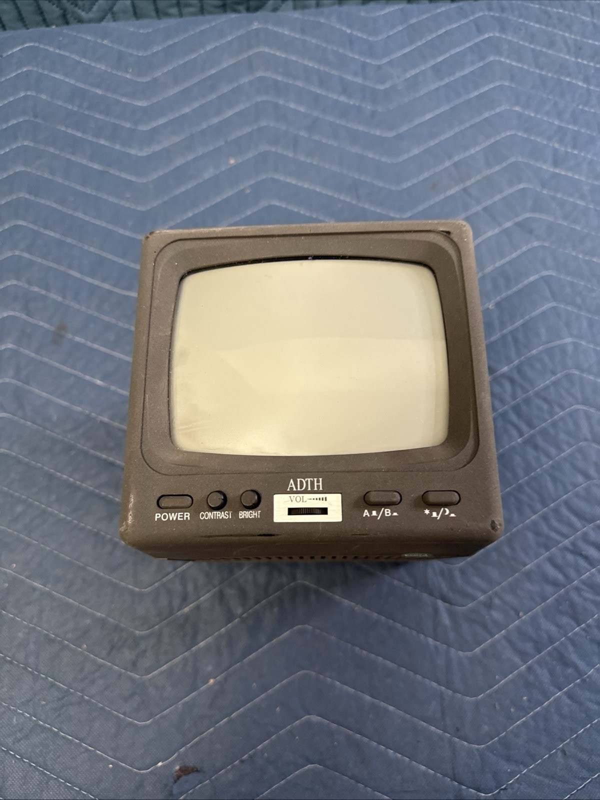 USED RV ADTH 5″ MONITOR A/B N/D VISION UNTESTED