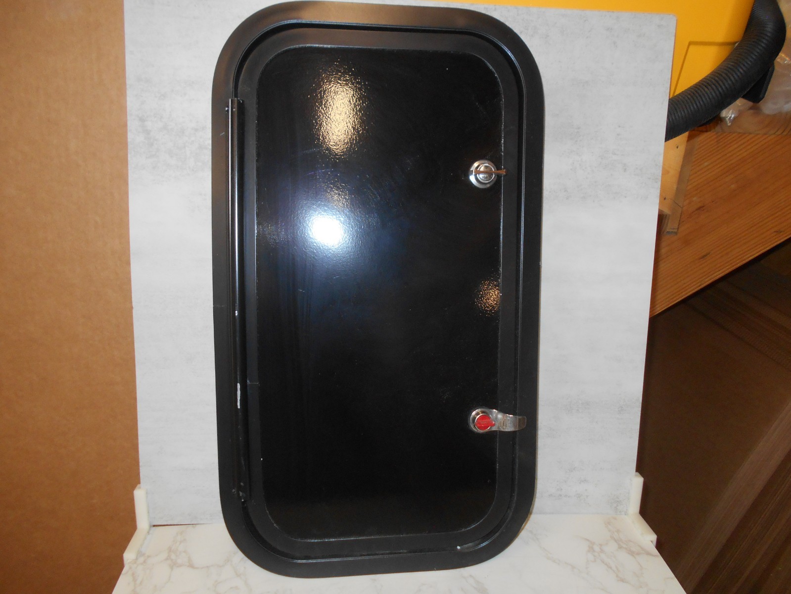 *22″ X 12″ HATCH BAGGAGE CARGO COMPART STORAGE DOOR RV BLACK FREE SHIP *603*