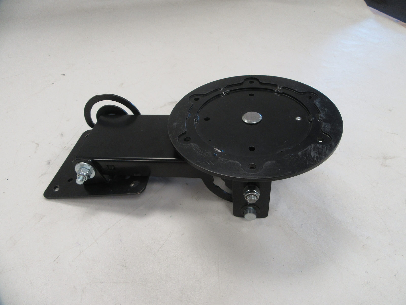 ROTATING TV WALL MOUNT BLACK STEEL RV TRAILER
