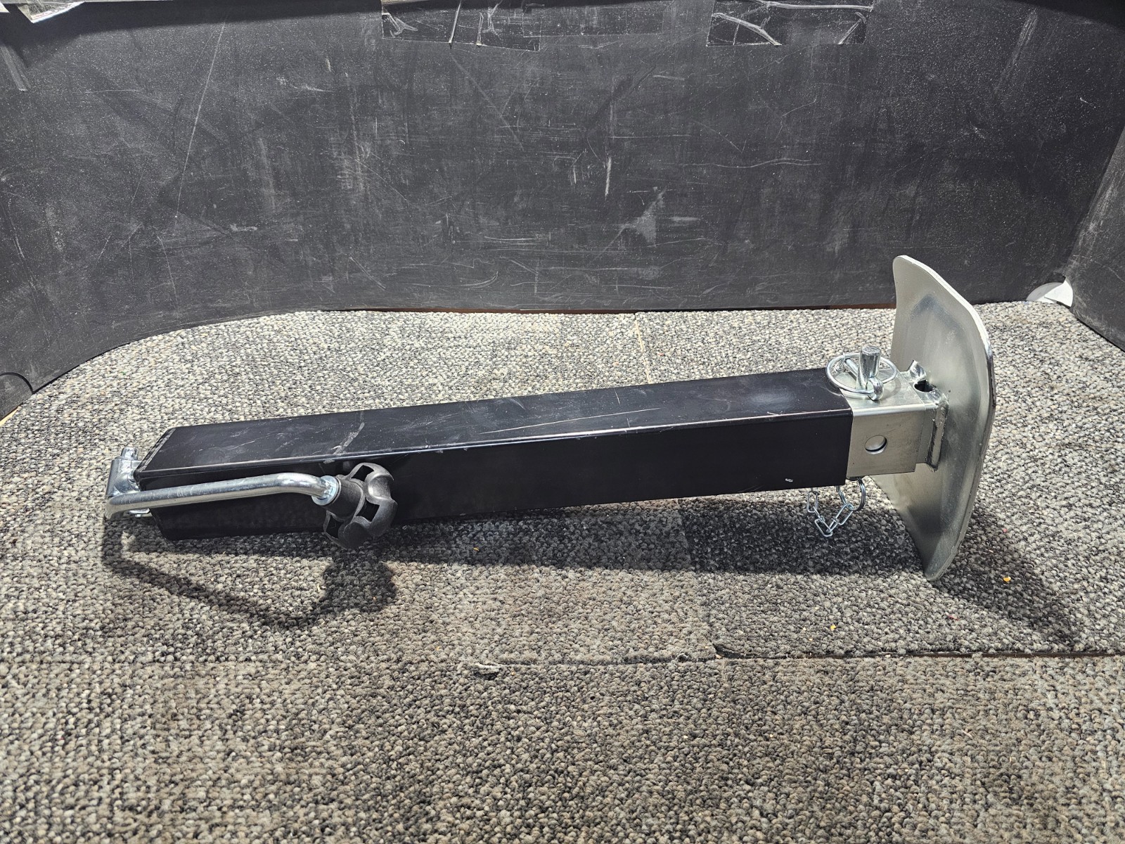 CURT 28570 – Topwind Direct Weld-On Square Jack Black 8000 lb Load Capacity