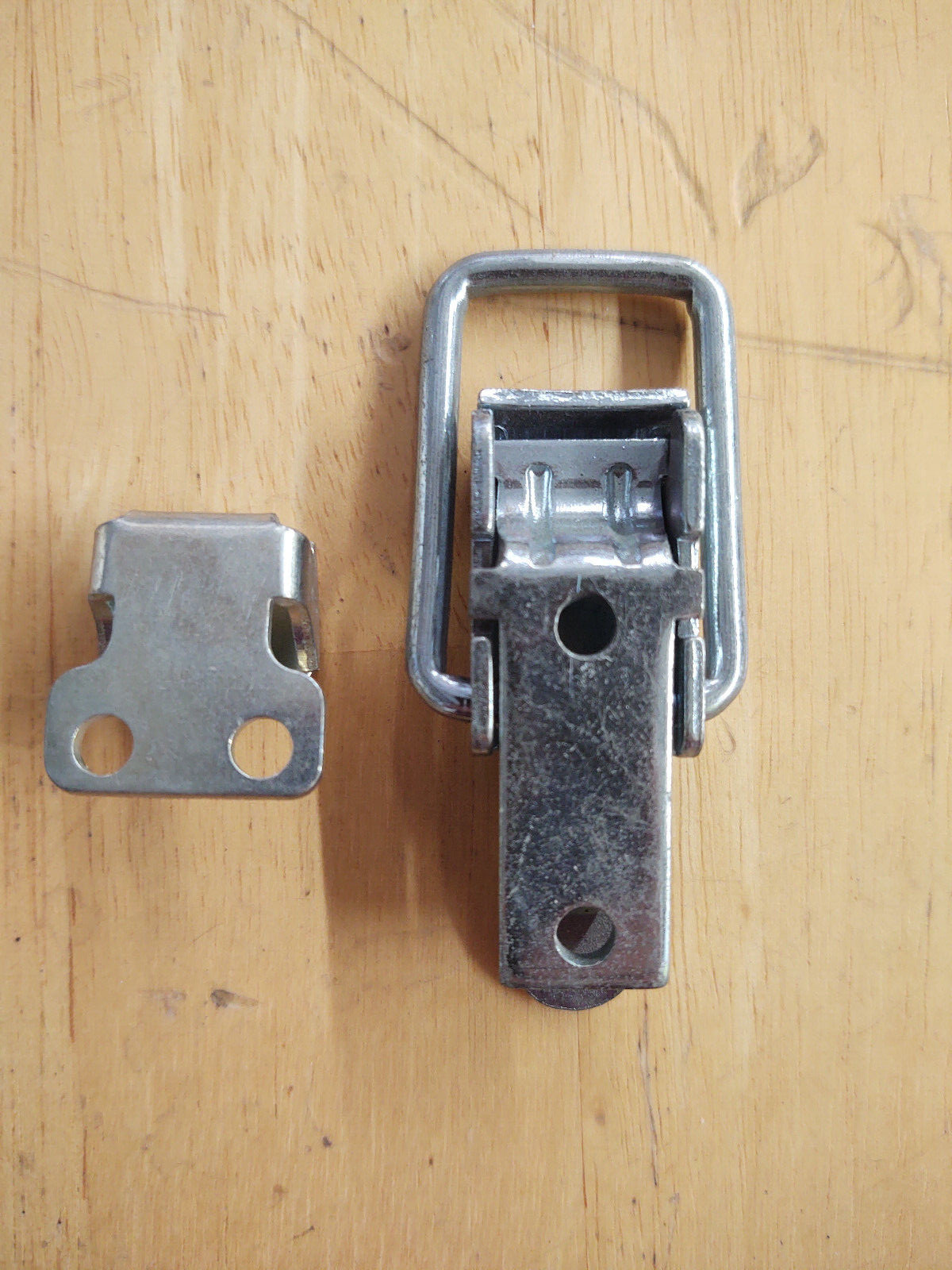 NEW REDNECK HC210 DRAW LATCH AND STRIKE WITHOUT PADLOCK HOLE