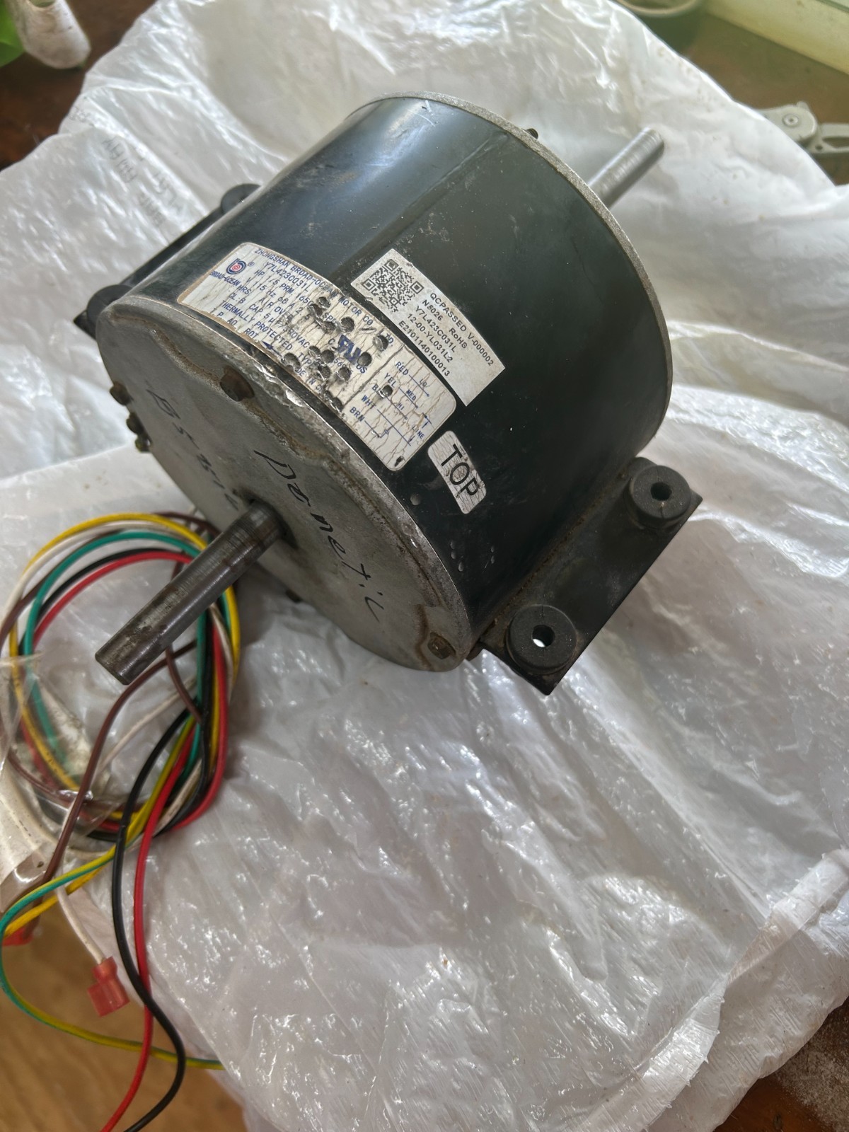Dometic 3315332.005 Broad Ocean AC Condenser Fan Motor Brisk Air II. OEM