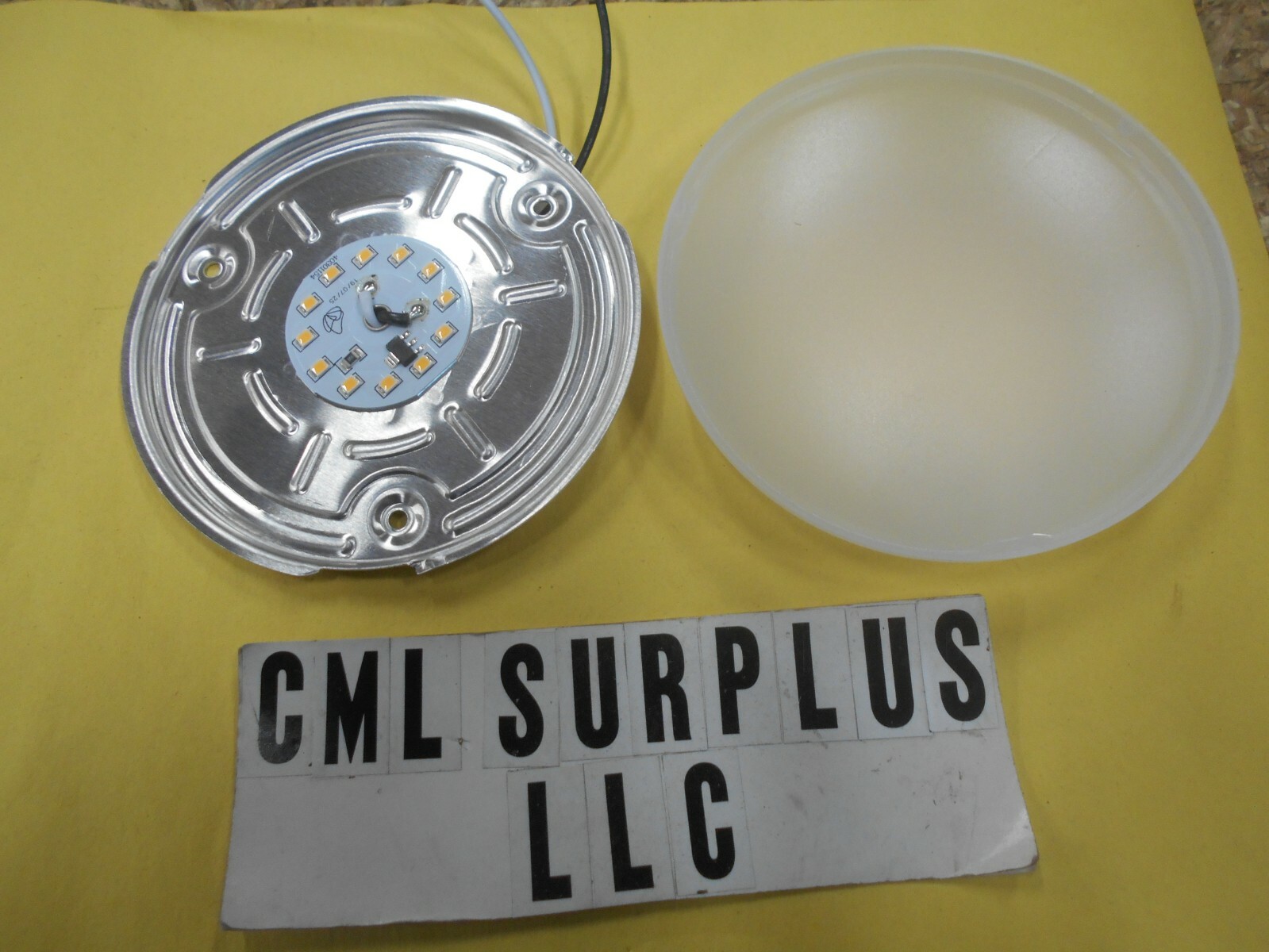 *SET OF TWO 12 VOLT RV LED DREAM LIGHTING LED WHITE 4 1/2″ ROUND FREE SHIPPING