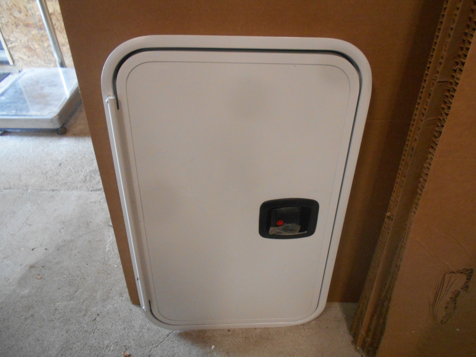 *29″ X 18″ HATCH BAGGAGE CARGO COMPART STORAGE DOOR RV WHITE FREE SHIP *573*