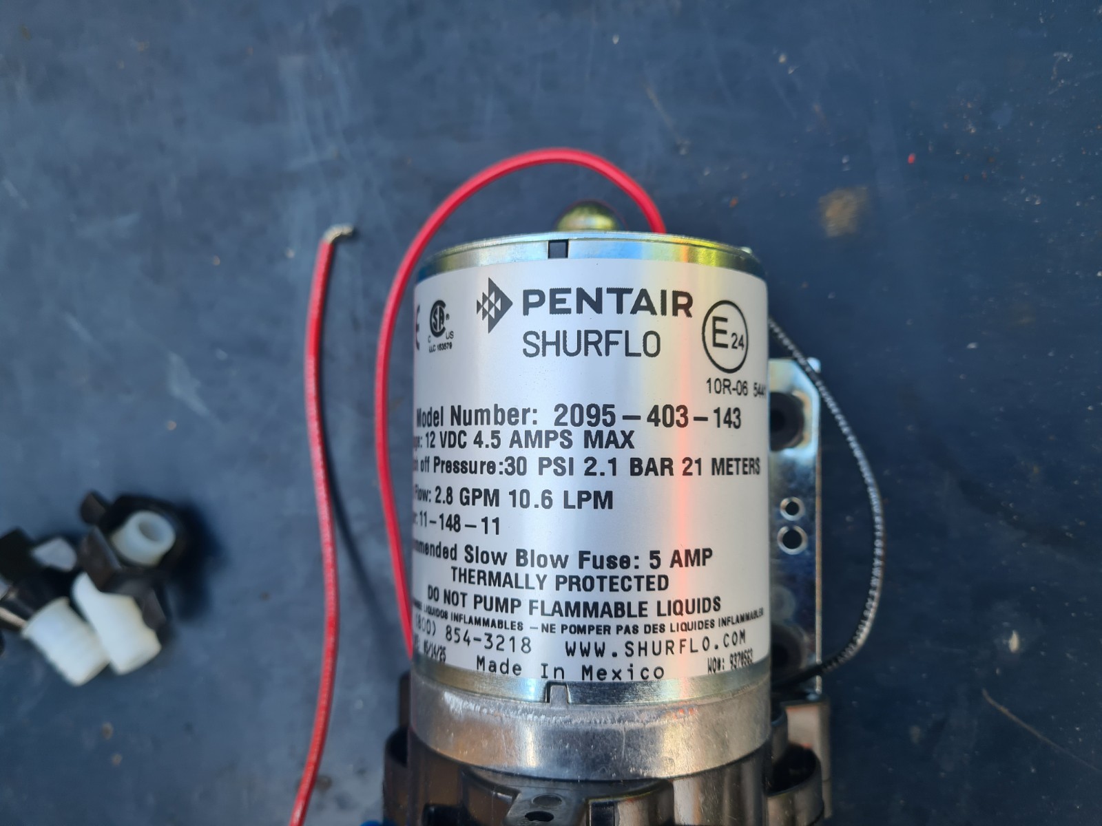PENTAIR SHURFLO 30psi Water Pump. 2095-403-143. 30psi 10.6 LPM . New Unused.