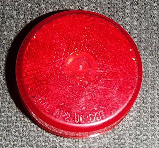 *NEW* RV ROUND LIGHT RED INCANDESCENT 2 .5″ SAE AP2 00 DOT CLEARANCE/SIDE MARK