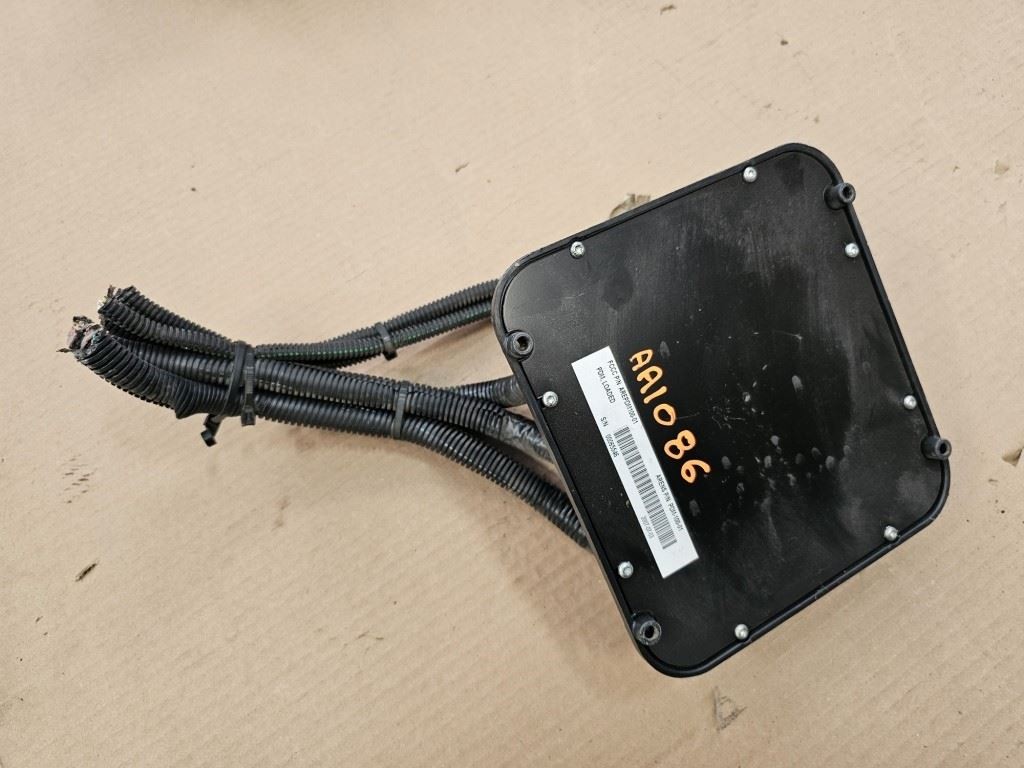 USED ARENS POWER DISTRIBUTION MODULE PDM-100-01 08 ALFA SEE YA RV Ship