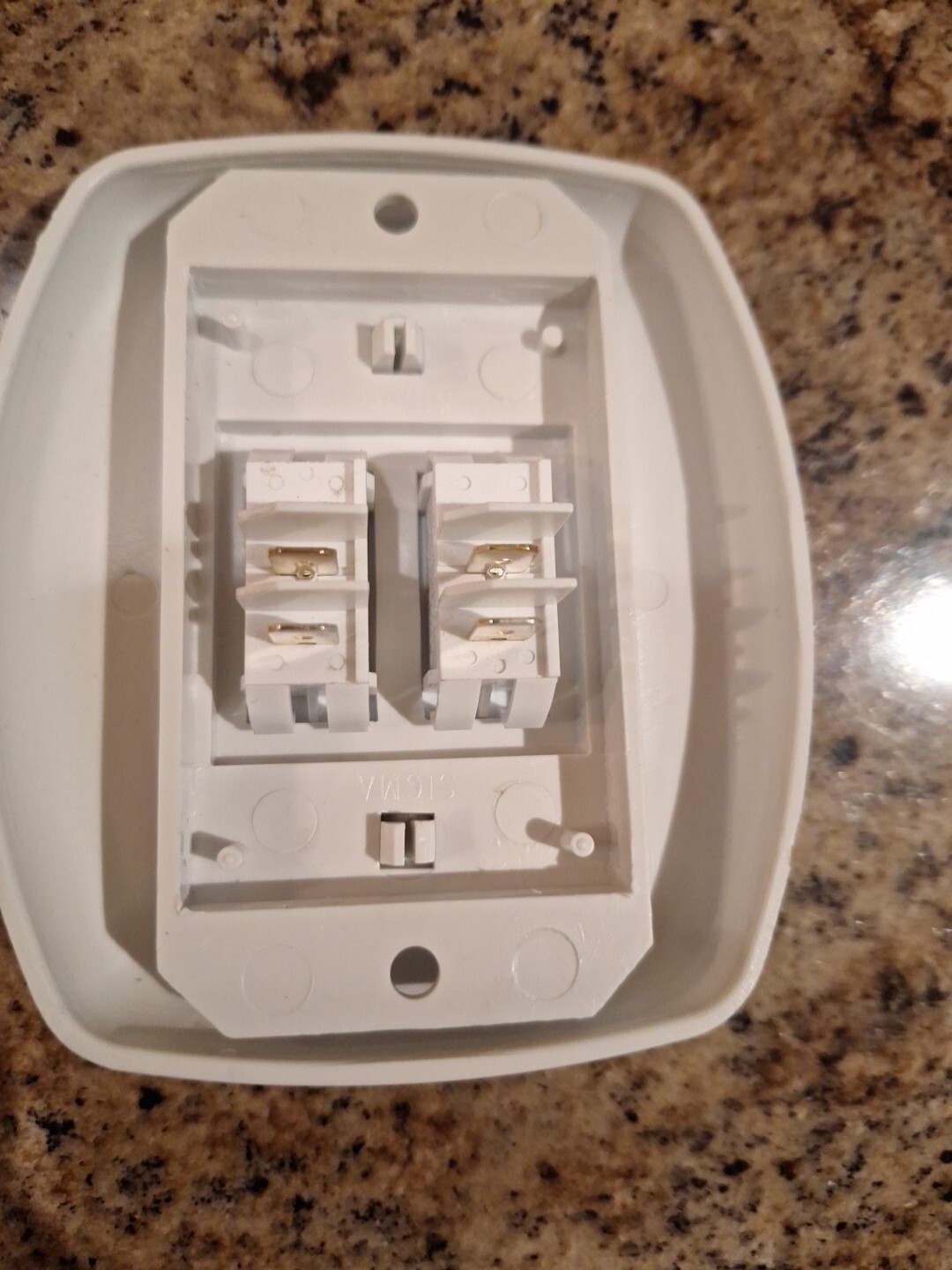 RV Trailer White DOUBLE 12 V ON-OFF Switches 20A 14DC 2 Prong SIGMA W/ COVER
