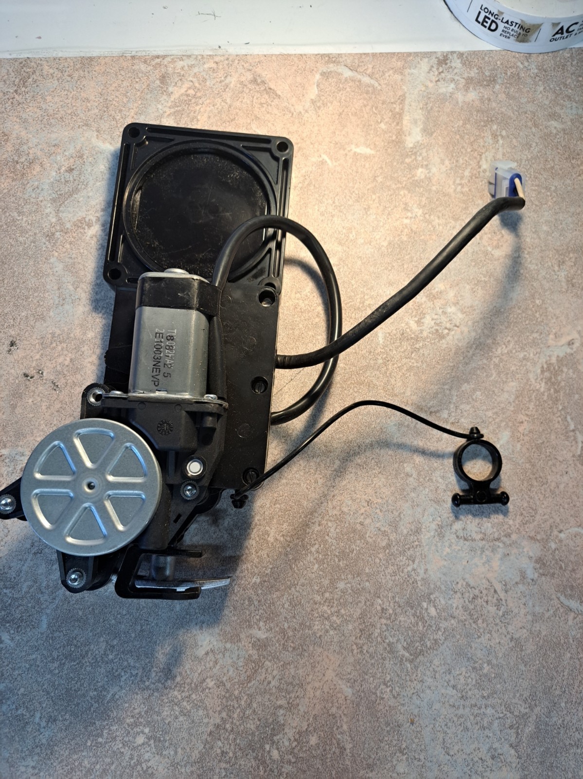 Valterra E1003NEVP E-Valve Electric RV Sewer Waste Valve System 3″ w/Switch