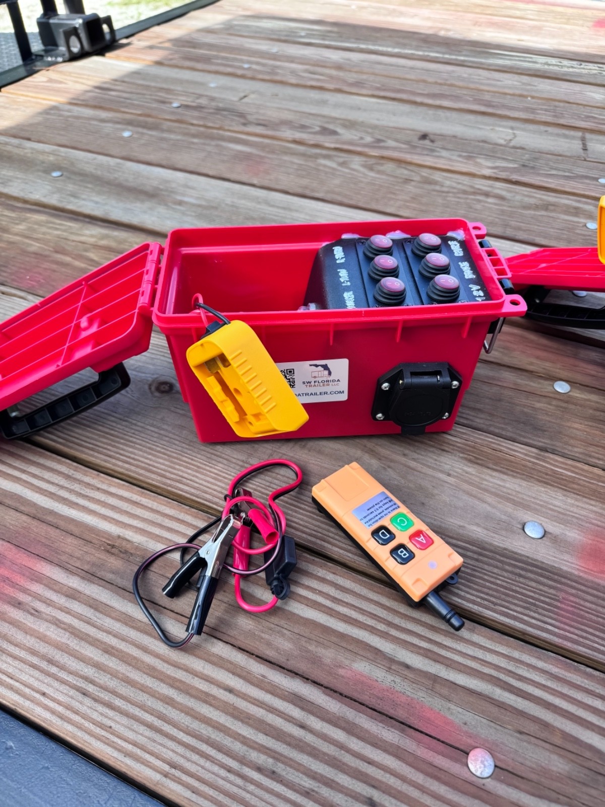 Remote Controlled RV Trailer Lights Tester for Dewalt 20v batteries