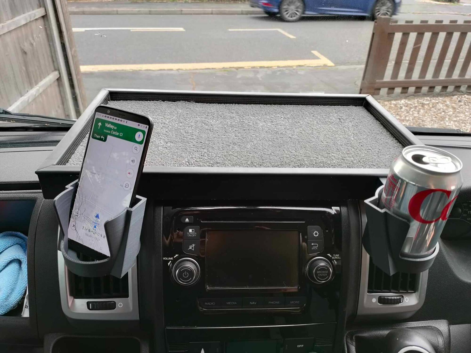 Dashboard Table Peugeot Boxer, Citroen Relay, Fiat Ducato + Phone/Cup Holders