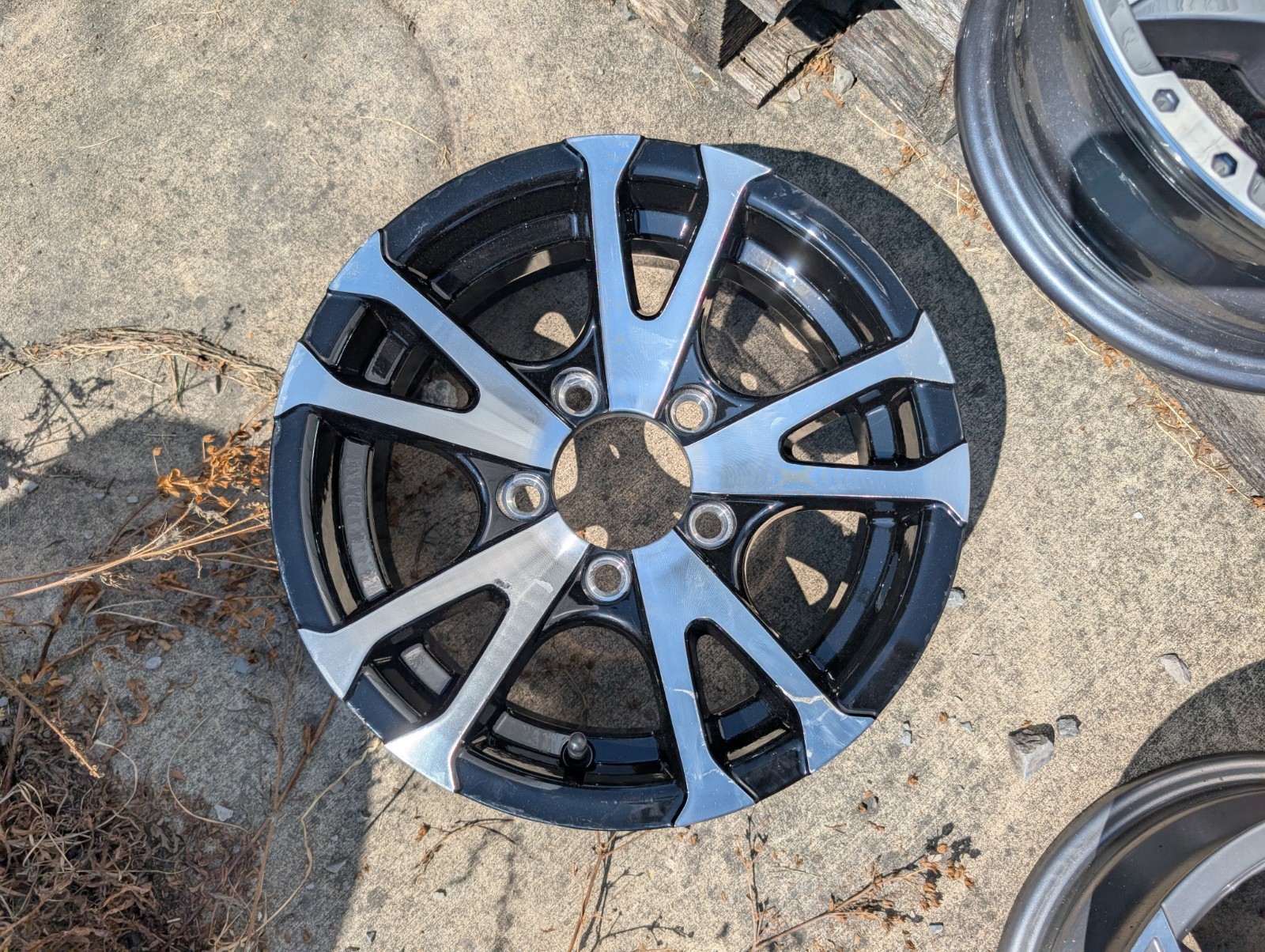 13″ x 5″ ALUMINUM TRAILER WHEEL 5-LUG ON 4.5 INCHES