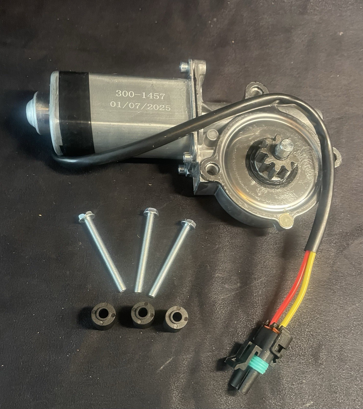 KWIKEE “ REVOLUTION “ Step Replacement 12 VDC Motor Kit 369340