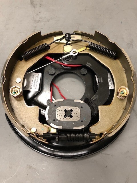 #4400 electric trailer brake plates replaces 3615851, 361585 1 left & 1 right