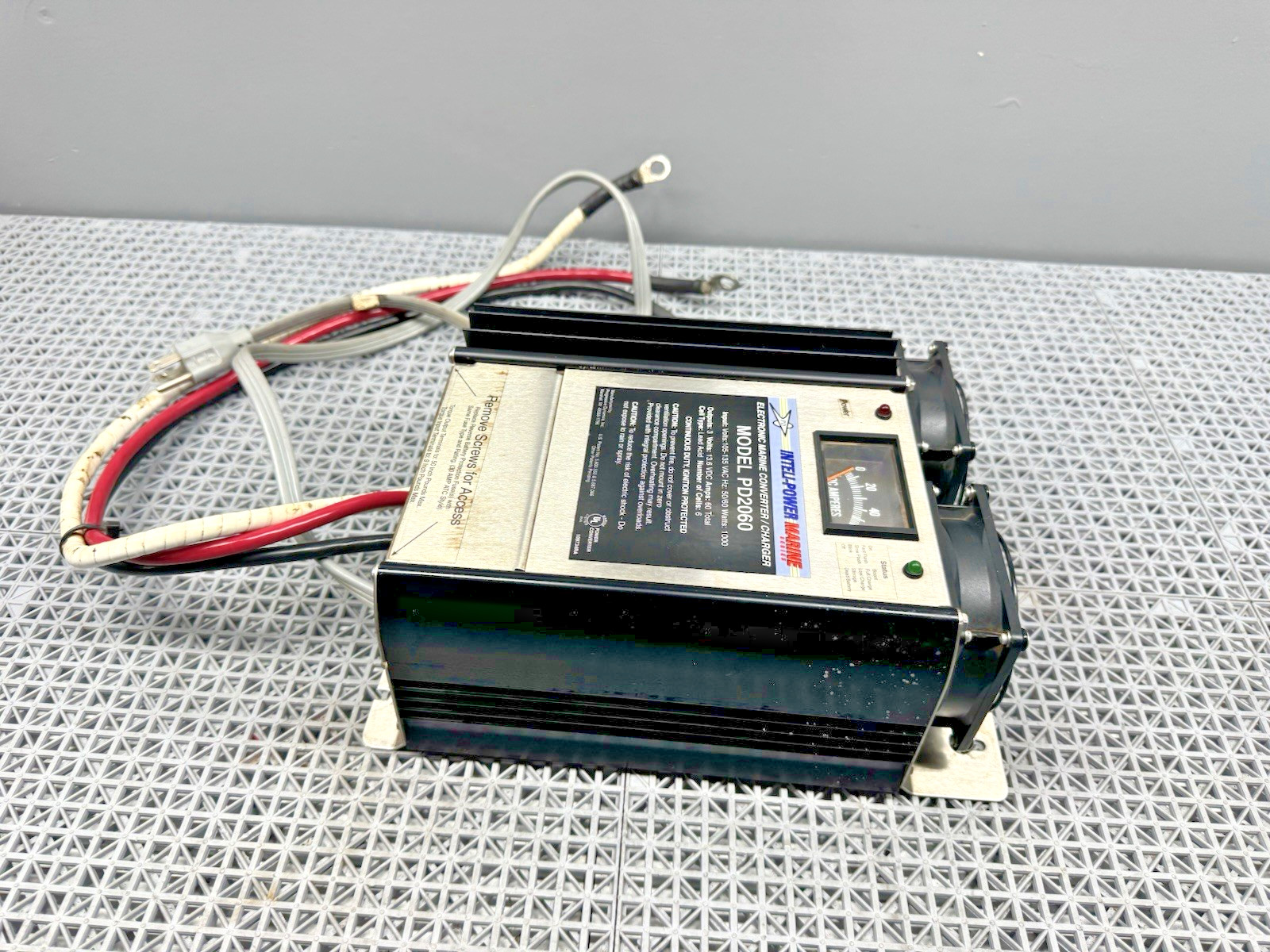 Progressive Dynamics Inteli-Power Marine PD2060 Converter Charger 60A