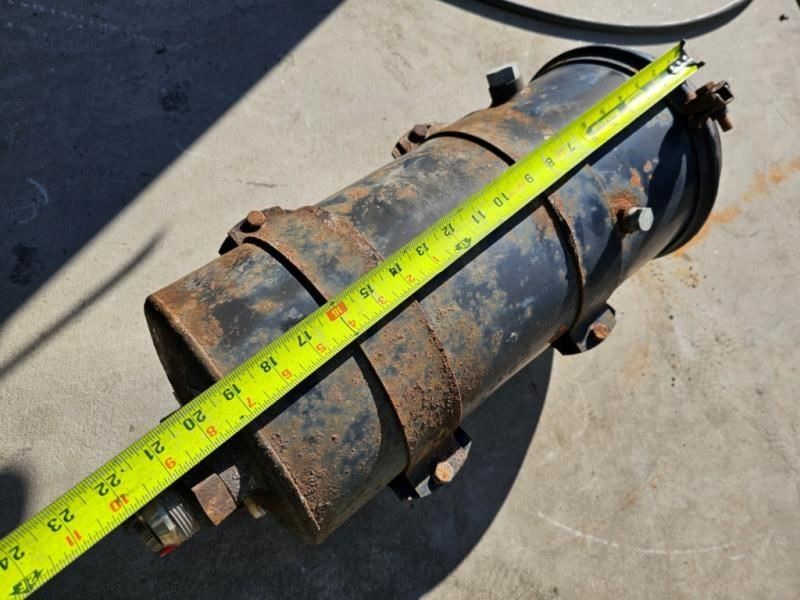USED 02 WESTERN ALPINE HYDRAULIC TANK for FAN ASSY ISL 370 Ship Approx 19×12