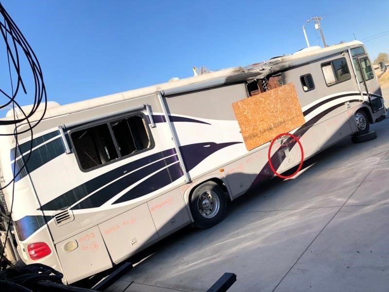 99 Gulfstream Tourmaster K2 RV USED Right #6 Water Heater Dead Panel Grille