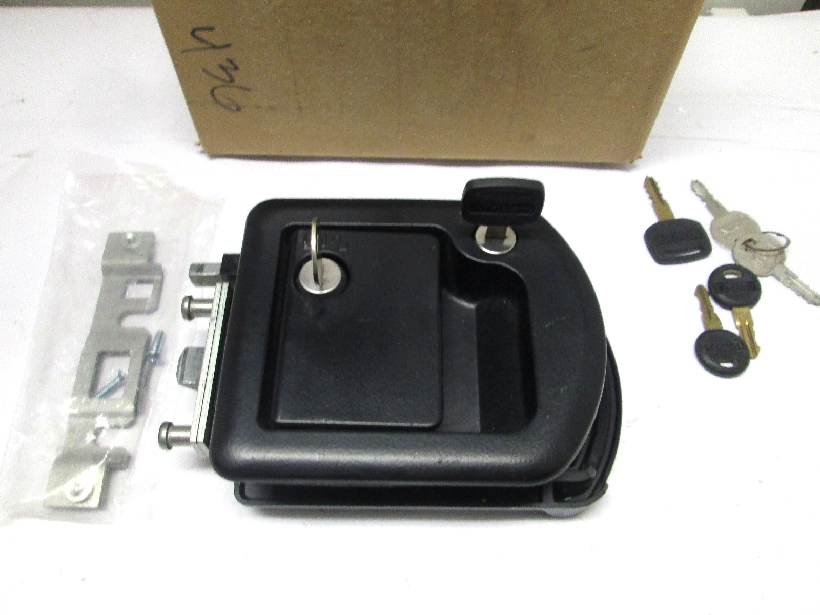 RV Motorhome Door handle Lock Latch Deadbolt Exterior Entrance key T6T TriMark
