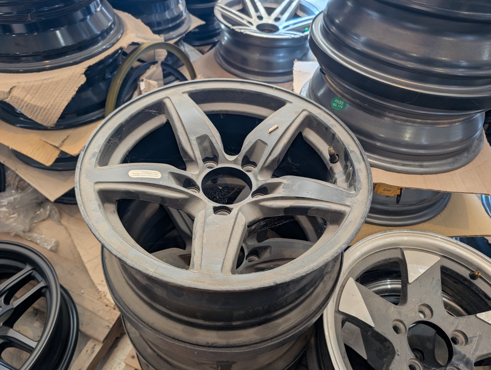 15″ x 6″ ALUMINUM TRAILER WHEEL 5-LUG ON 4.5 INCHES – BLACK
