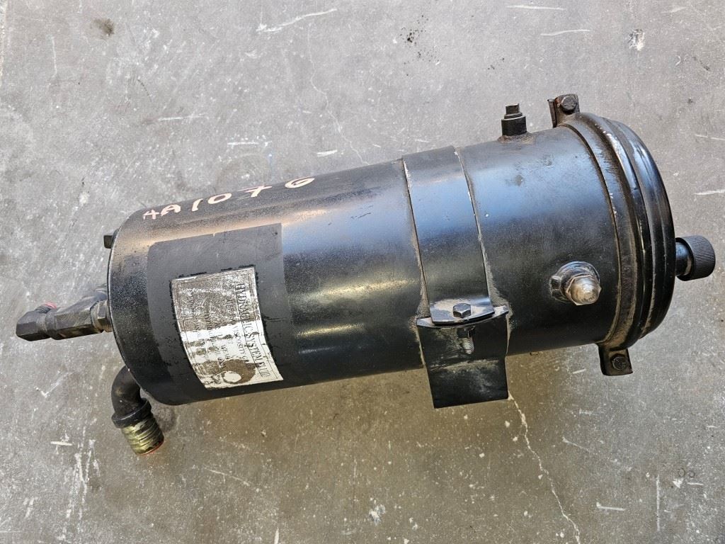 2000 American Eagle RV Coach 8.3L ISC Used Hydraulic Oil Reservoir Tank