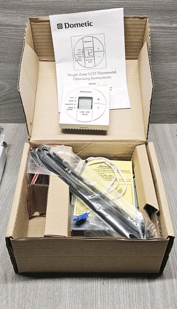OEM Dometic™ 3313189.023 Single Zone LCD T-Stat w/ Control Board Kit