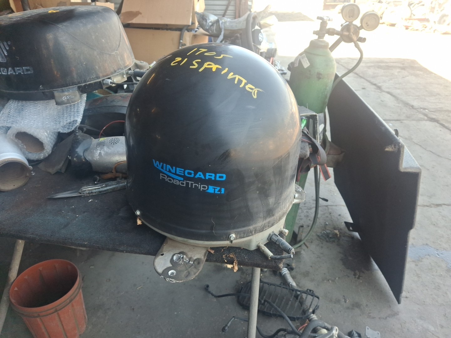 Winegard Roadtrip T4 In-Motion Satellite
