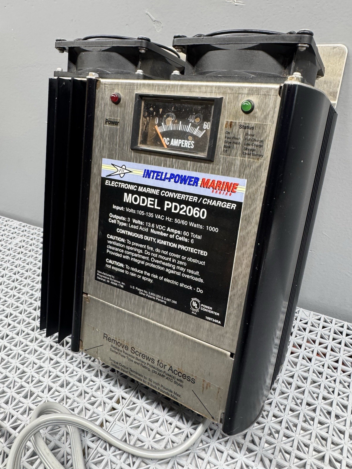 Progressive Dynamics Inteli-Power Marine PD2060 Converter Charger 60A