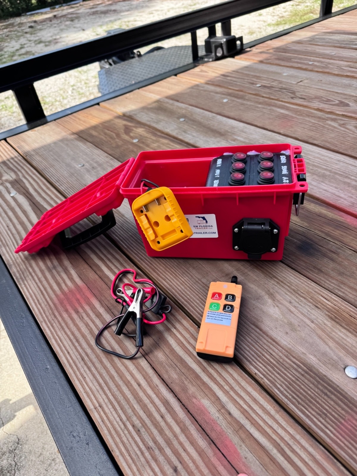 Remote Controlled RV Trailer Lights Tester for Dewalt 20v batteries