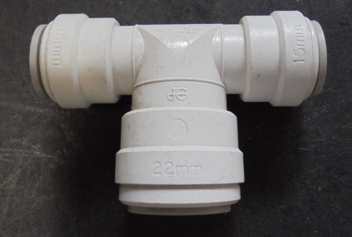 22MM Reducing Tee TO 2 – 15MM CTS