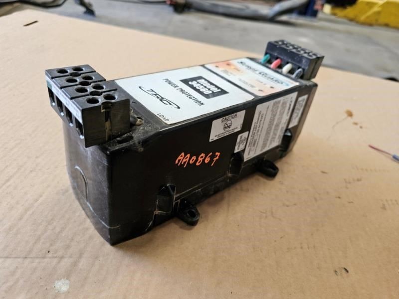 USED Surge Guard 34560 from 05 NEWMAR KOUNTRY STAR Shipped