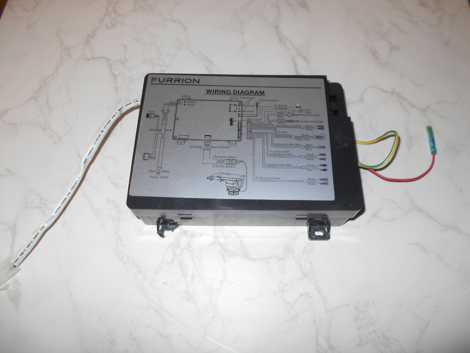 *FURRION TANKLESS WATER HEATER FWH09A-AM CONTROL BOX FREE SHIPPING *32*