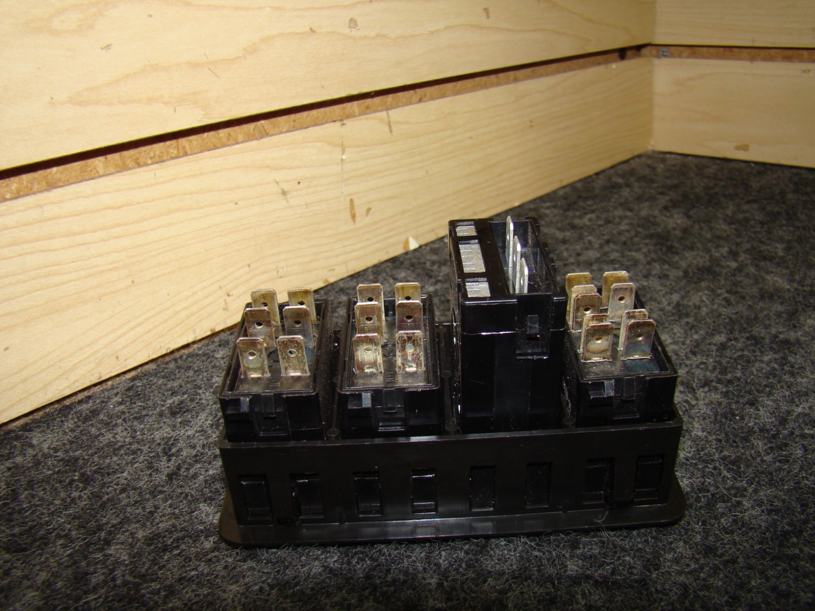 USED RV/MOTORHOME 3 BUTTON DASH LIGHT CONTROL SWITCHES