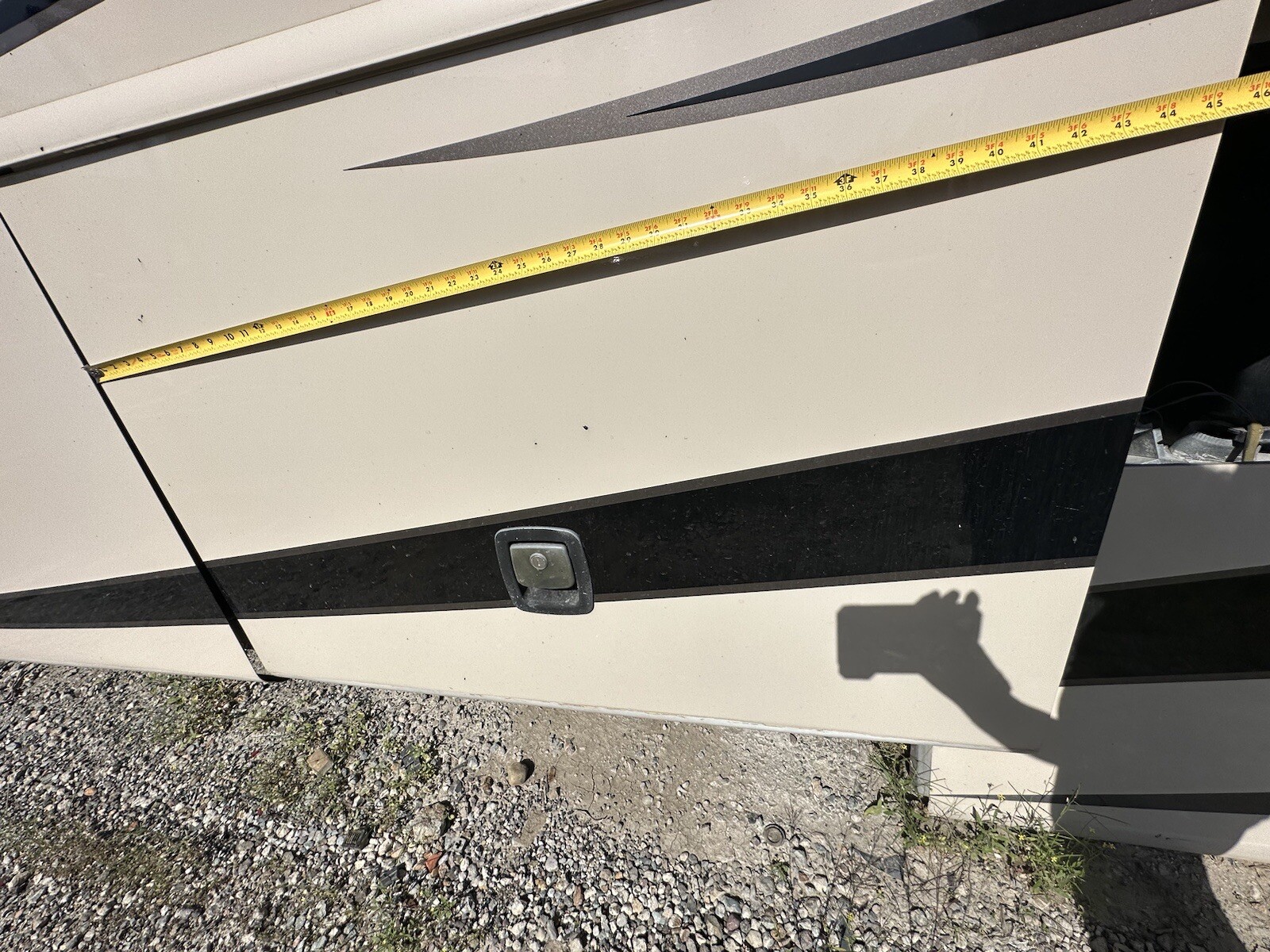 Rv Left side Luggage Storage Door #3 off 2007 Fleetwood providence 45 1/2 x 31