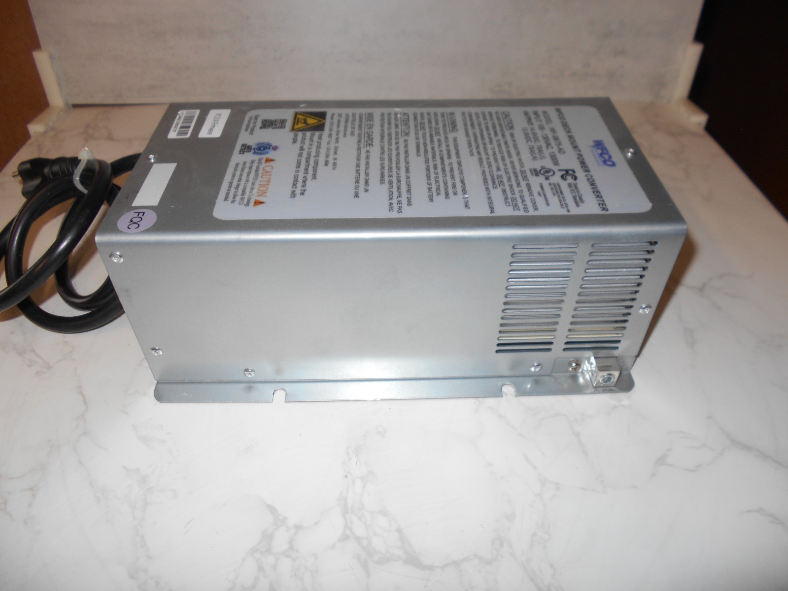 *WFCO WF-9875AD AUTO DETECT DECK MOUNT RV 3 STAGE CONVERTER/CHARGER OEM *12*