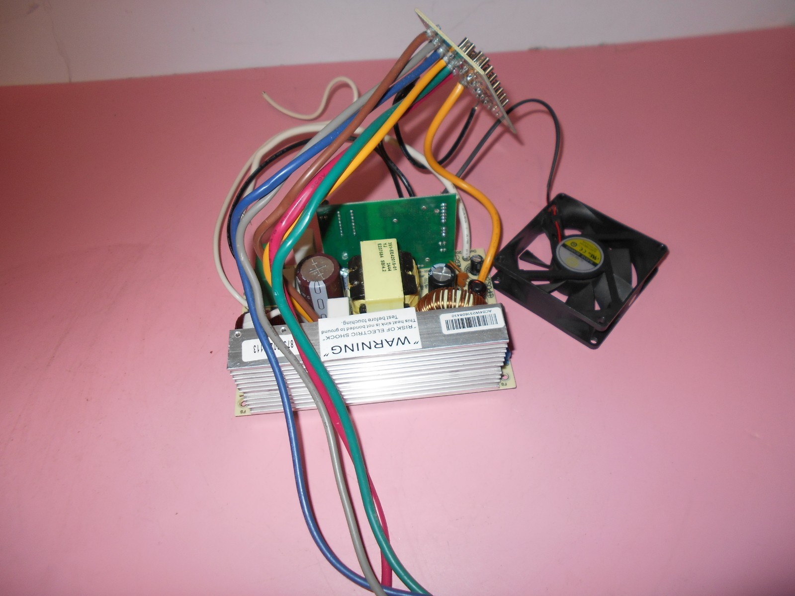 *WFCO WF- 8735 CONVERTER MAIN BOARD ASSEMBLY FUSE HOLDER FAN *15*