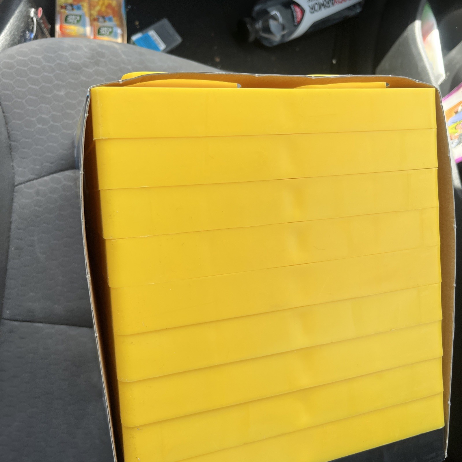 Camco Heavy Duty 44512 FasTen Yellow Leveling Blocks w T-Handle, 10 Pieces