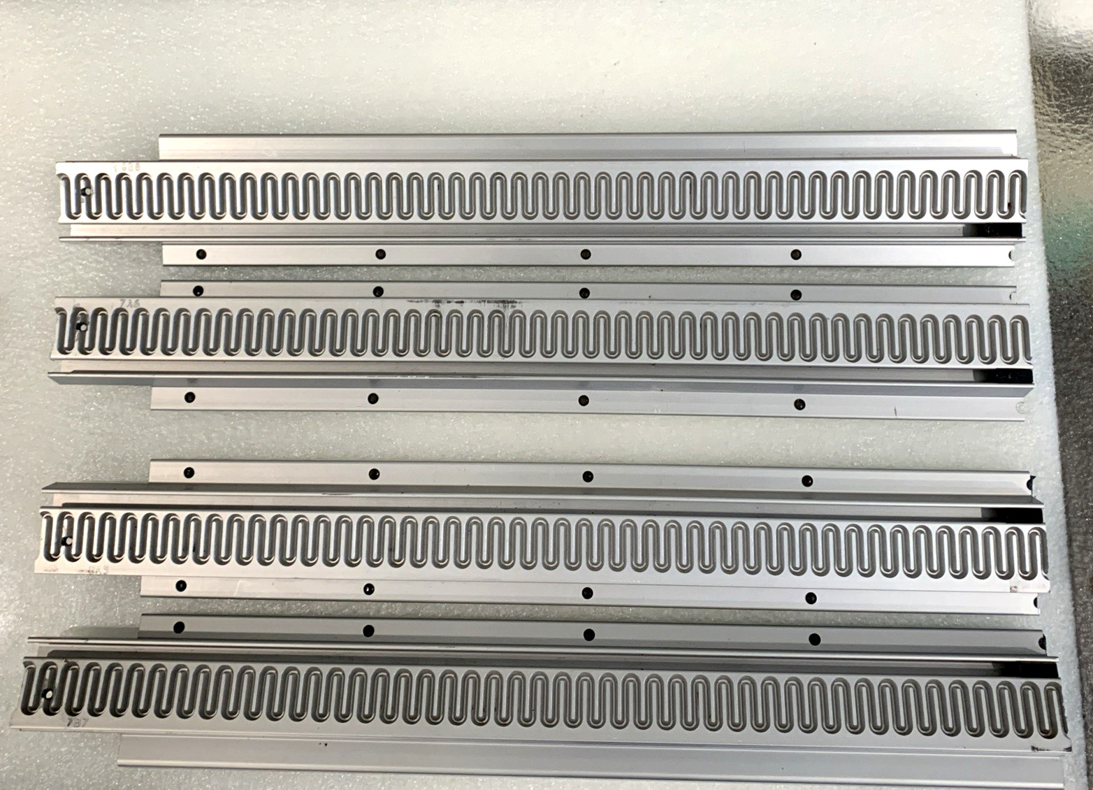 4 Pc SET LIPPERT LCI SCHWINTEK SLIDEOUT GEAR TRACK SET 18 Left Right Top Bottom