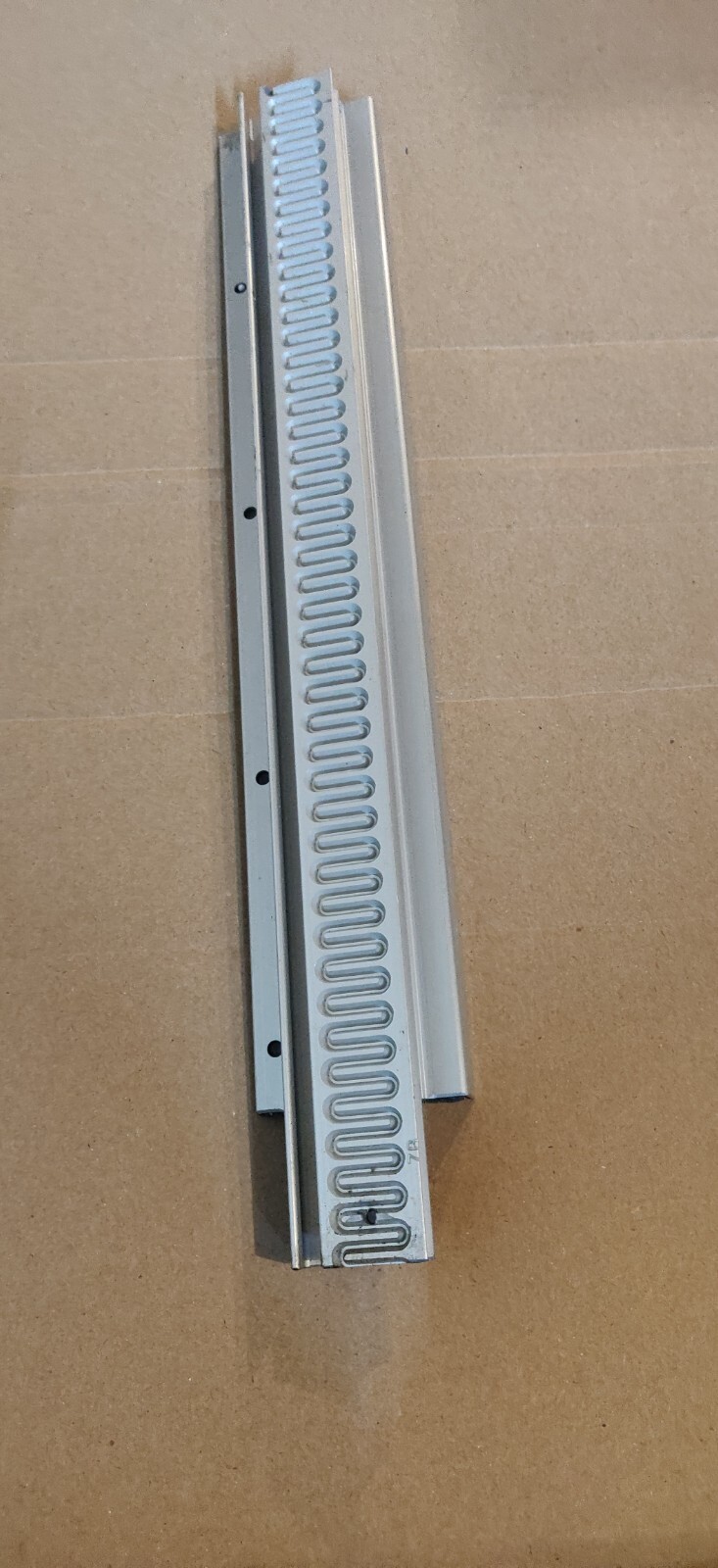 LIPPERT LCI SCHWINTEK SLIDE OUT ROOM GEAR TRACK 17.25″ BOTTOM RIGHT ANGLE SIDE