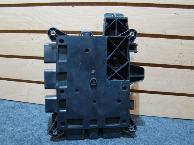 USED RV Freightliner POWER DISTRIBUTION P/N: A06-84731-005 Bussman