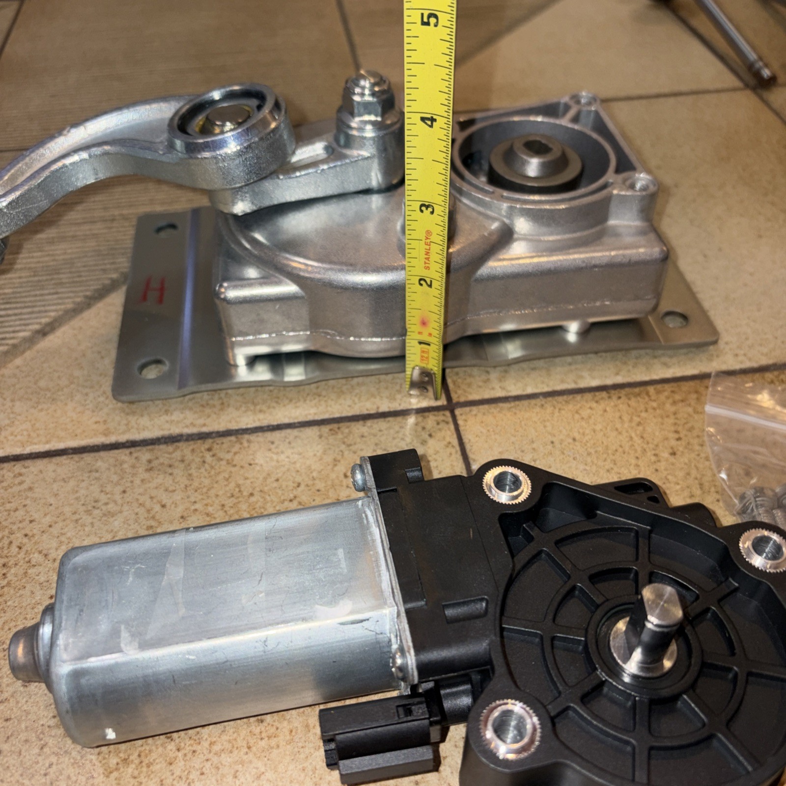 RV Gear Box Linkage, Motor And Screws Assembly For Kwikee Electric Step Series