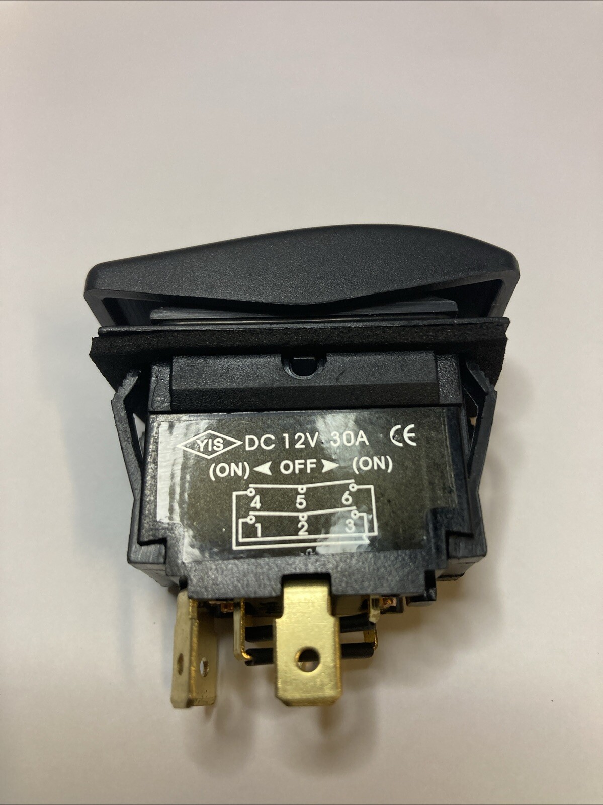 YIS 12 volt 30 Amp On Off On Rocker Switch Rv Camper New Old Stock