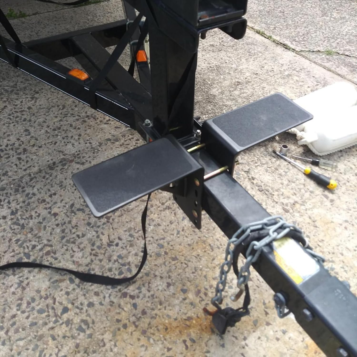 Frame Mounted Trailer Step Boat Trailer Step Non Slip Surface Supports 300 Lbs.