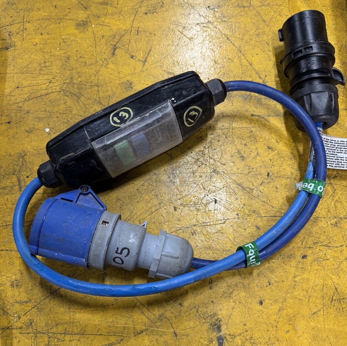 240v RCD 16A Blue/black Plug Input/16A Blue Plug Output