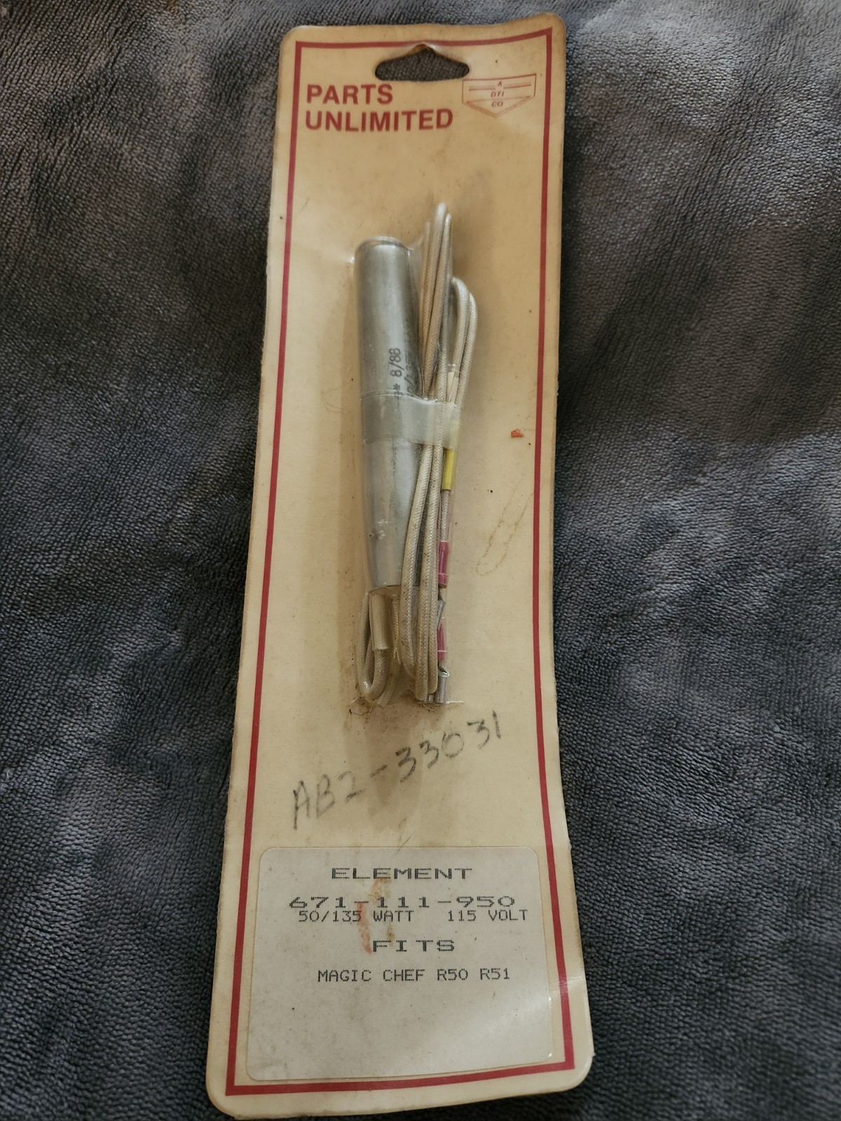 Magic Chef Heating Element 671-111-950 New Old Inventory 50/135 Watt 115 Volt