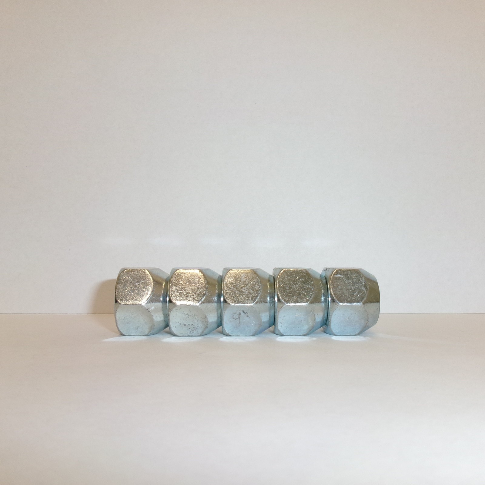 1/2″ Hex Wheel Lug Nuts – Set of 5 – 60° Coned Seat, 1/2″-20 x 13/16″